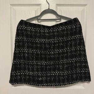 Tweed mini skirt